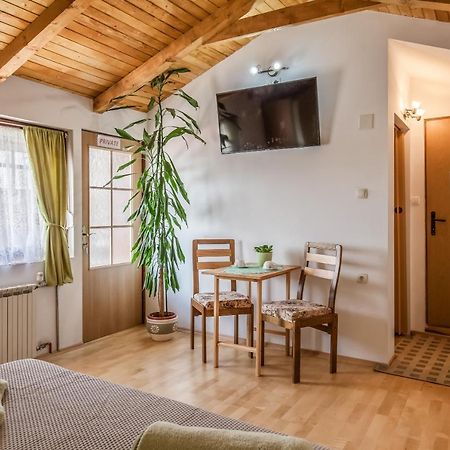 Hotel Soba Agata Slunj Esterno foto