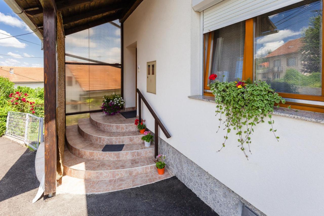 Hotel Soba Agata Slunj Esterno foto
