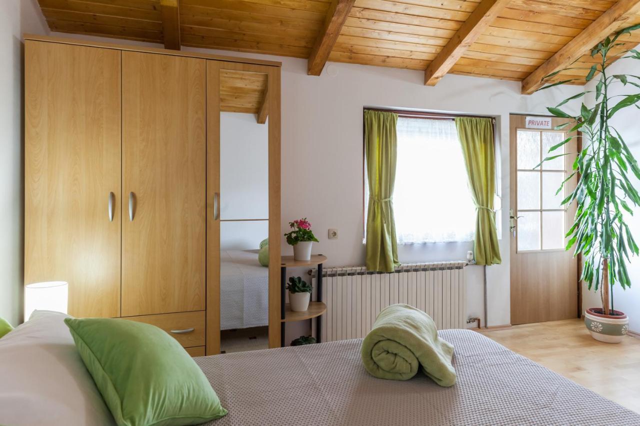 Hotel Soba Agata Slunj Esterno foto